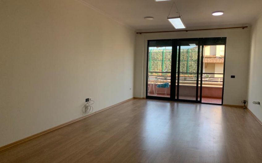 Office for rent in Bllok Area