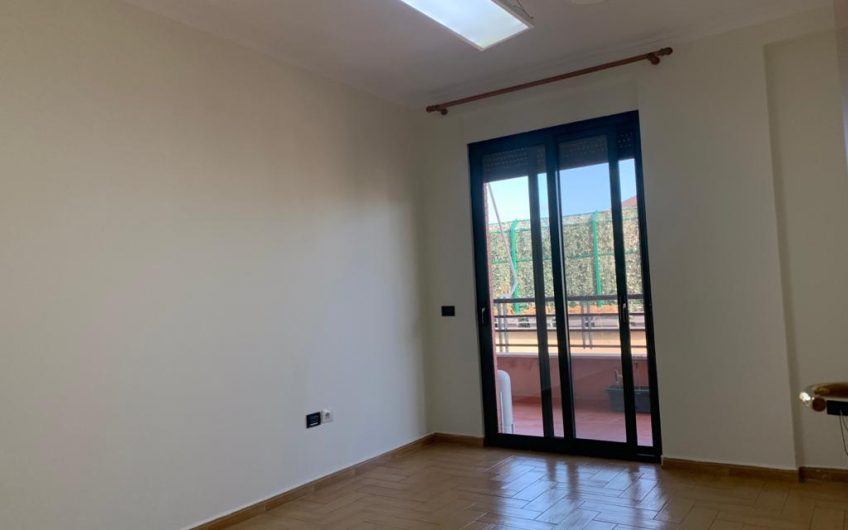 Office for rent in Bllok Area