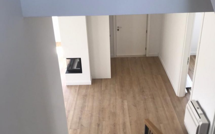 Villa for Rent at Rolling Hills