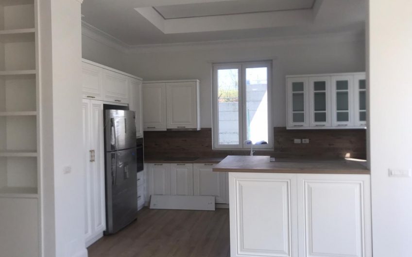 Villa for Rent at Rolling Hills