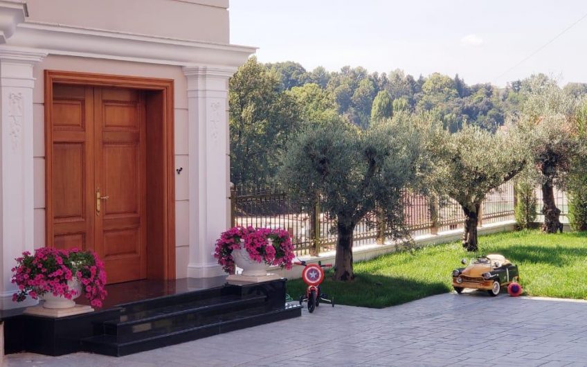 Luxury Penthouse for Rent near Elbasani Street