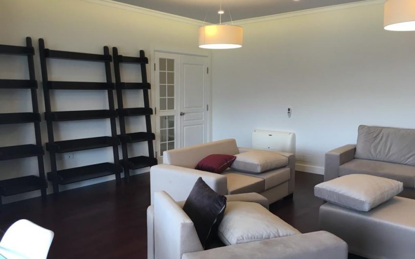 Fantastic Penthouse 3+1+Veranda for Rent in Lunder