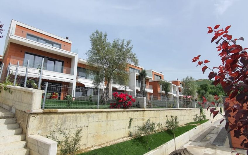 Brand new villa for rent near International Schools