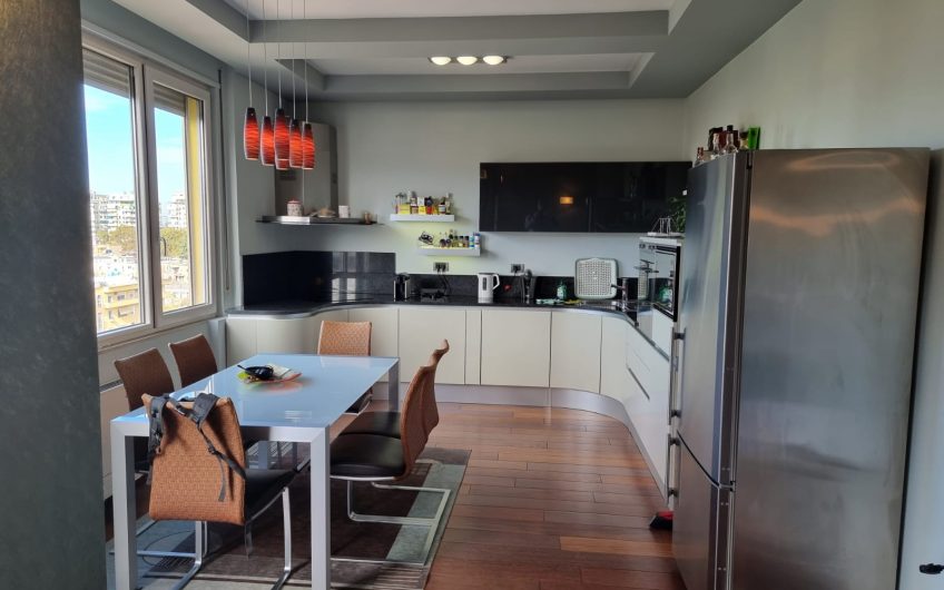 Beautiful Apartment in Downtown