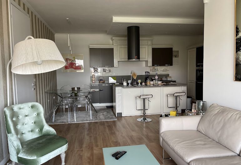 Stylish Apartment in DownTown