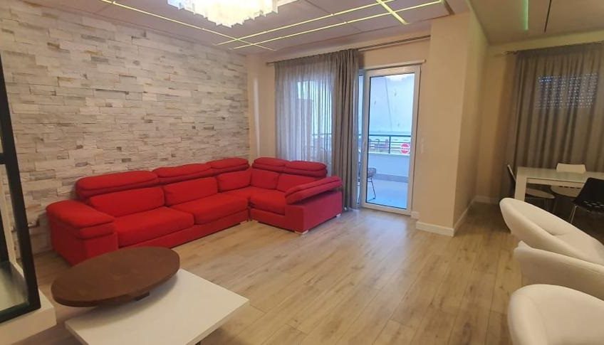3 Bedrooms Apartments For Rent