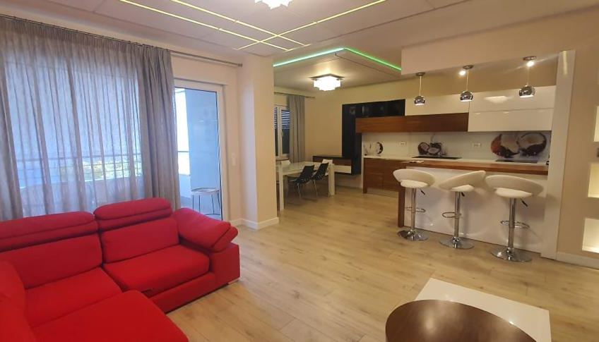 3 Bedrooms Apartments For Rent