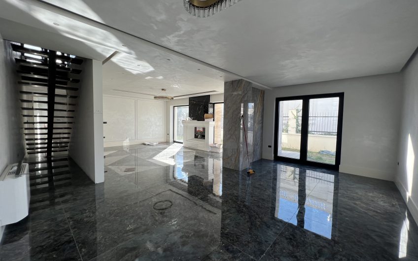 Modern style villa for Rent with private pool