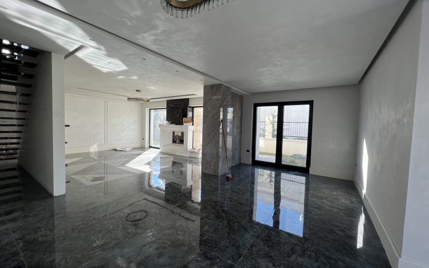 Modern style villa for Rent with private pool