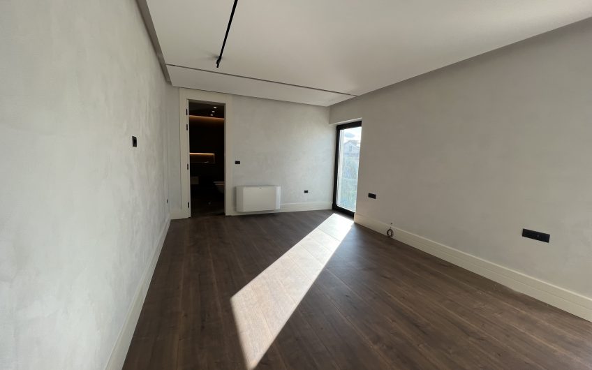 Modern style villa for Rent with private pool