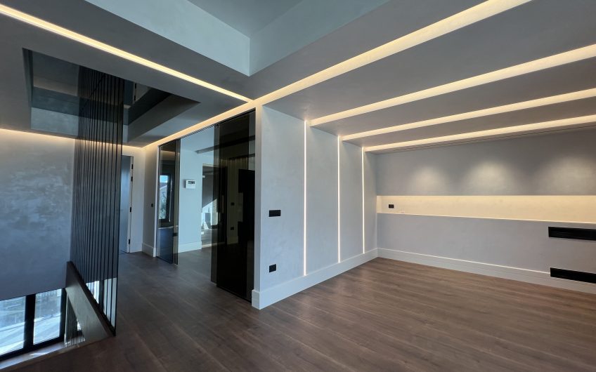 Modern style villa for Rent with private pool
