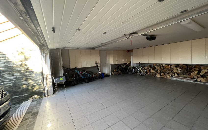 Big Villa for rent with 6 rooms