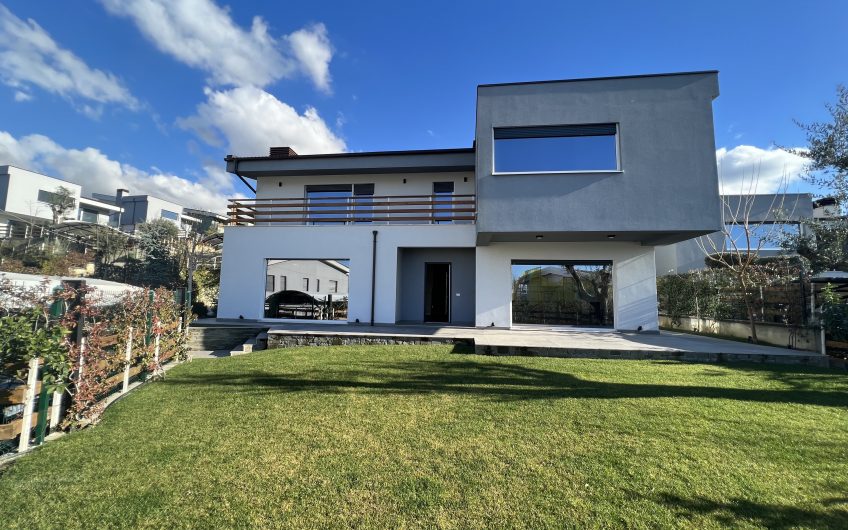 Brand new Villa for Rent 4 Bedrooms