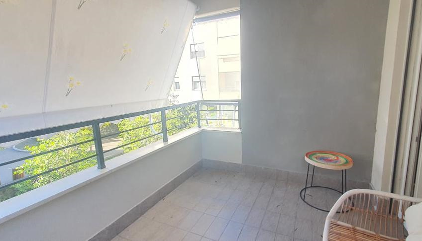 3 Bedrooms Apartments For Rent