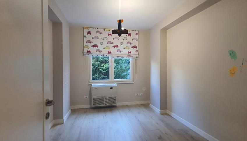 3 Bedrooms Apartments For Rent