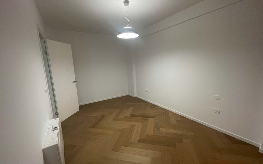 APARTMENT OR OFFICE IN BLLOK FOR RENT
