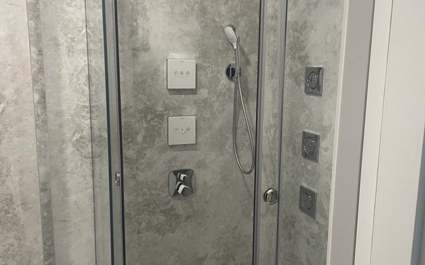 APARTMENT OR OFFICE IN BLLOK FOR RENT