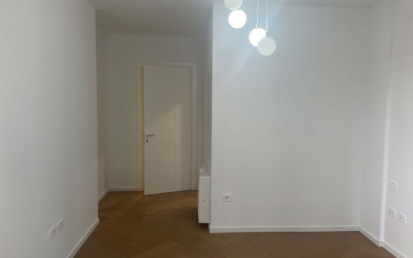 APARTMENT OR OFFICE IN BLLOK FOR RENT