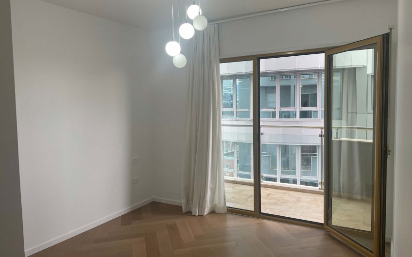APARTMENT OR OFFICE IN BLLOK FOR RENT