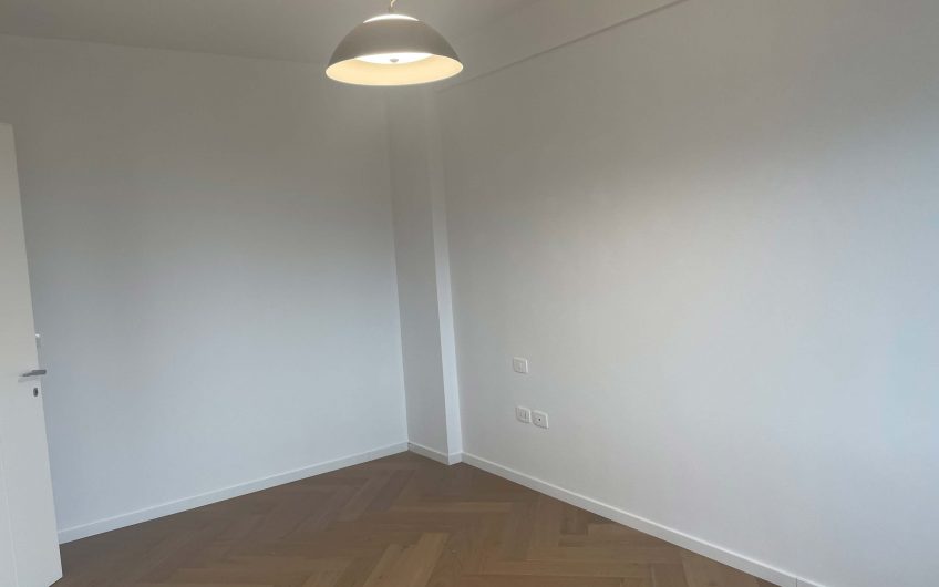 APARTMENT OR OFFICE IN BLLOK FOR RENT