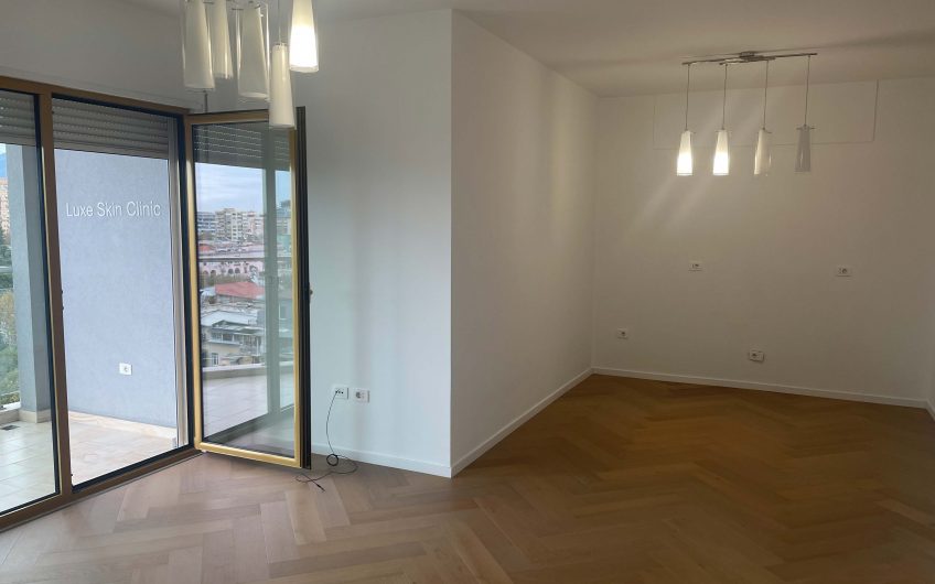 APARTMENT OR OFFICE IN BLLOK FOR RENT