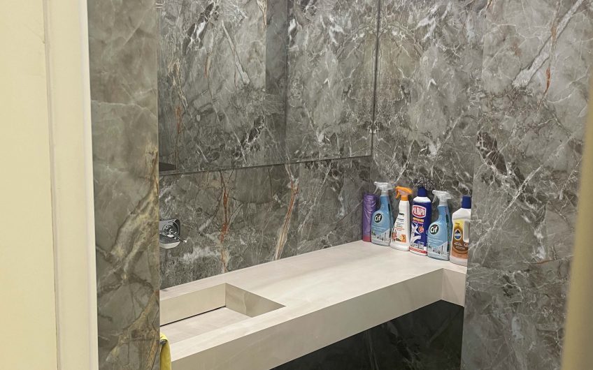 APARTMENT OR OFFICE IN BLLOK FOR RENT