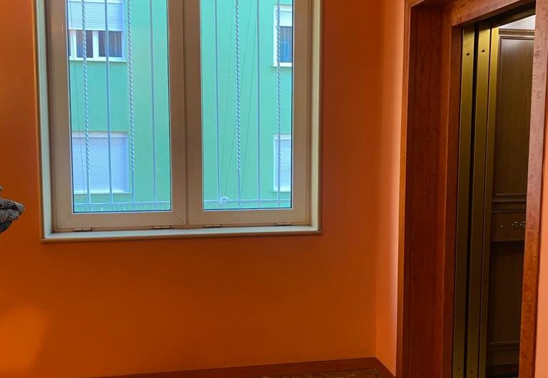 DUPLEX FURNISHED IN BLLOK