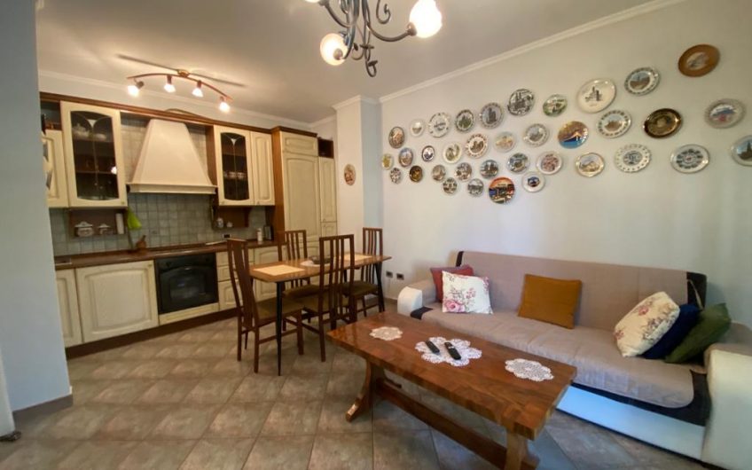 APARTMENT 2+1 RRUGA E KAVAJES 850 EURO
