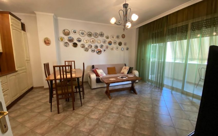 APARTMENT 2+1 RRUGA E KAVAJES 850 EURO