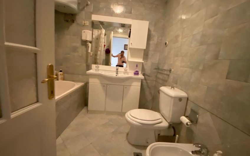 APARTMENT 2+1 RRUGA E KAVAJES 850 EURO