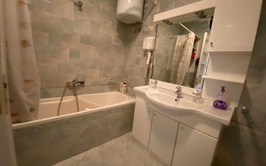 APARTMENT 2+1 RRUGA E KAVAJES 850 EURO