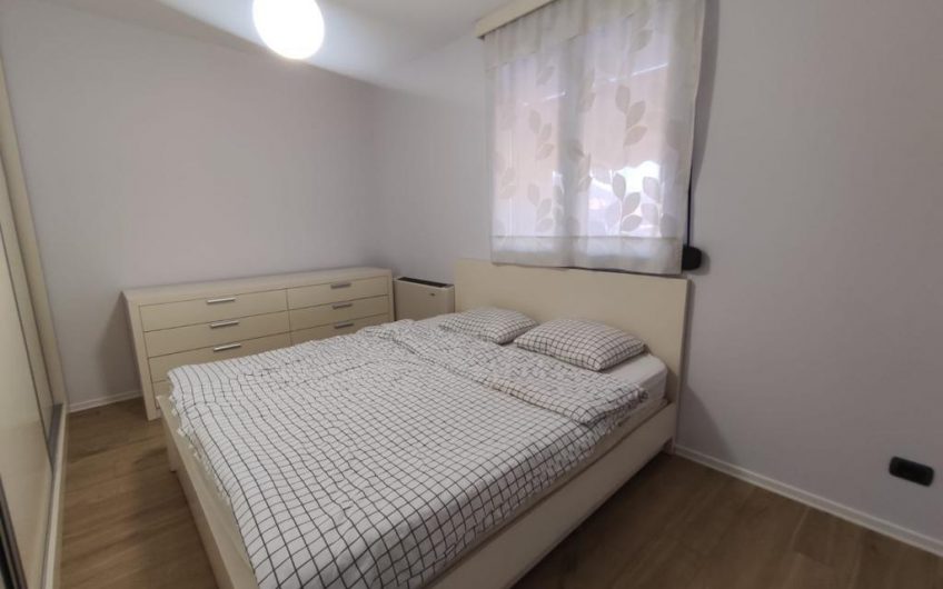 RENOVATED APARTMENT 2+1  RRUGA E KAVAJES 1000 EURO