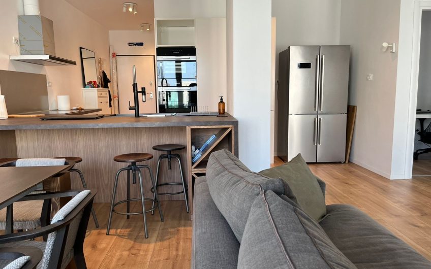 Apartment 2+1 for rent at Liqeni Thate 1200 Euro