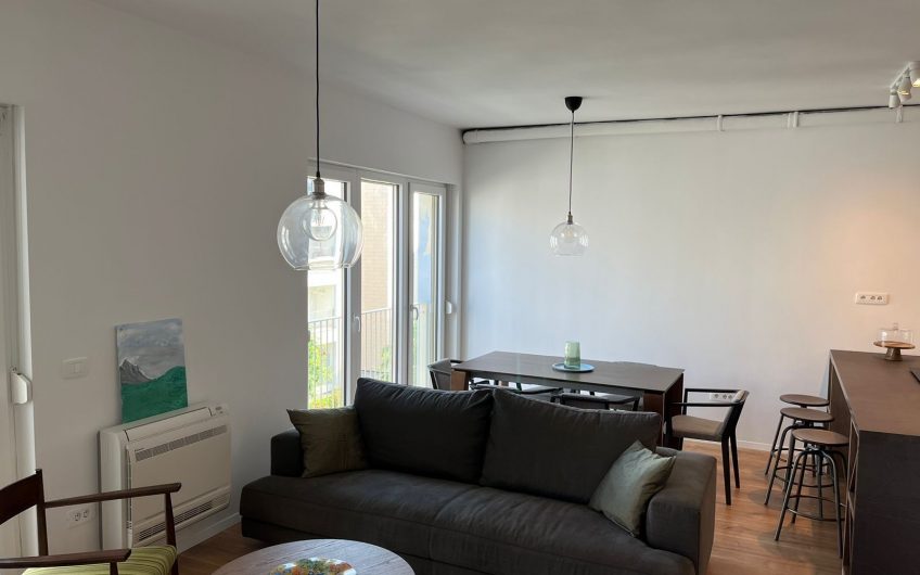 Apartment 2+1 for rent at Liqeni Thate 1200 Euro