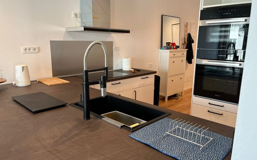 Apartment 2+1 for rent at Liqeni Thate 1200 Euro