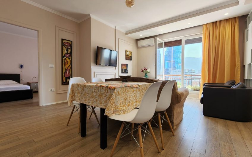 TOTALLY FURNISHED APARTMENT NEAR MYSLYM SHYRI 850 EURO