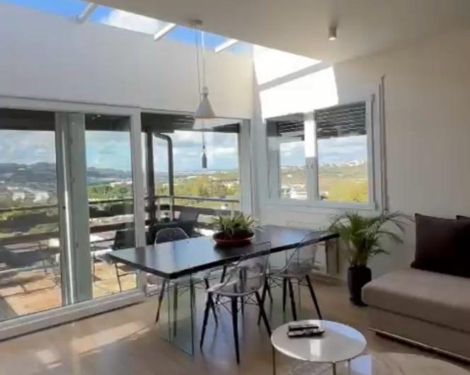 2 bedroom apartment stylish- in Long Hill