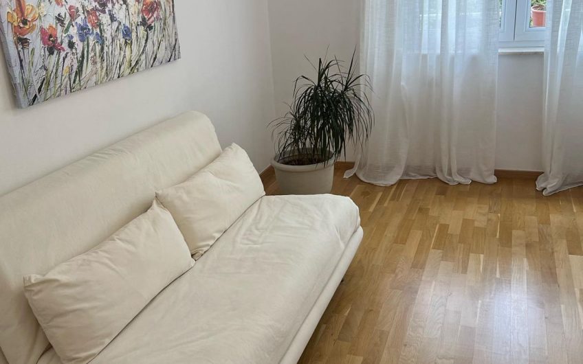 APARTAMENT FOR RENT