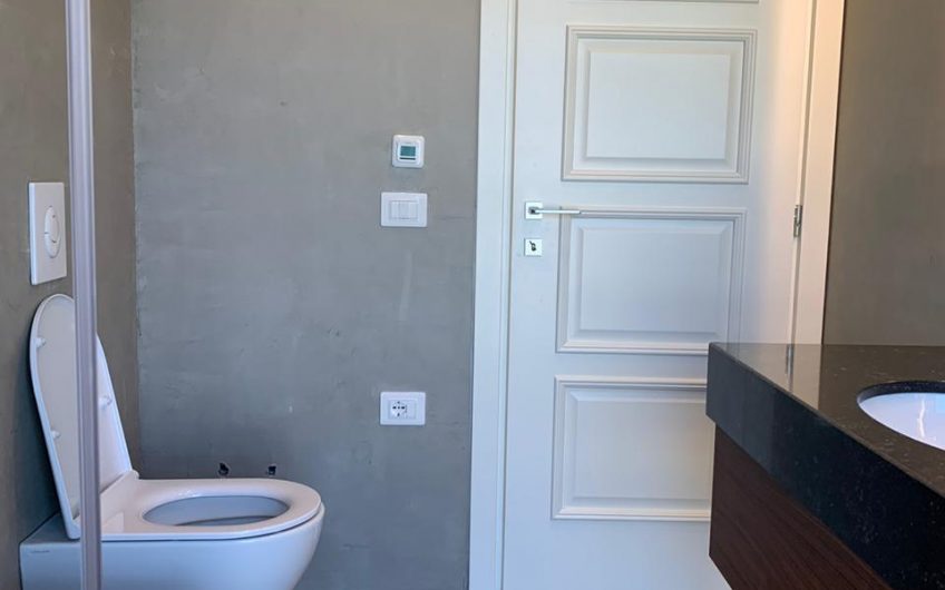 Apartment in Tirana Center with Parking