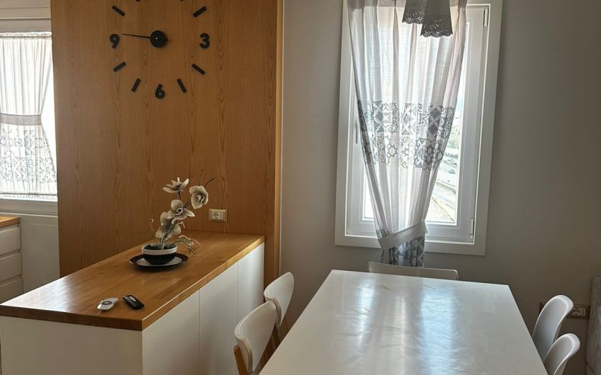 Luxurious Apartment with Modern Amenities