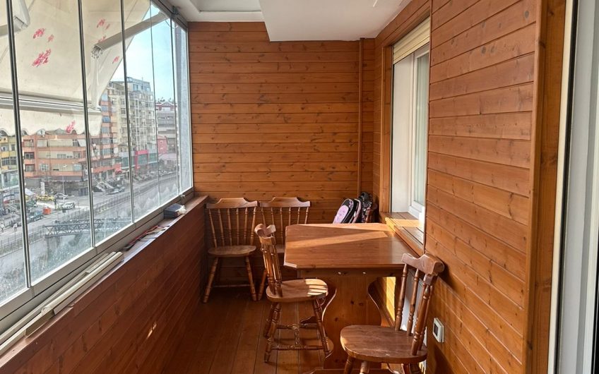 Luxurious Apartment with Modern Amenities