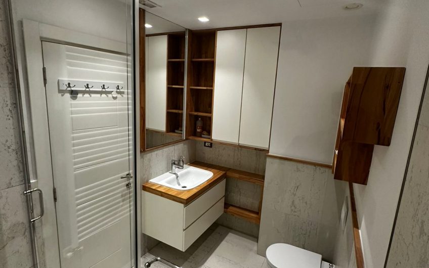 Luxurious Apartment with Modern Amenities