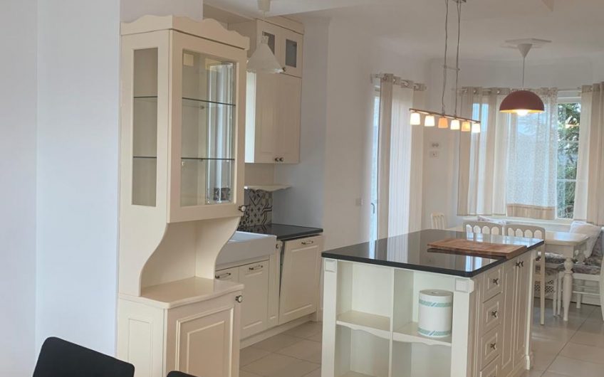 4 Bedroom villa for rent 3000 EUR
