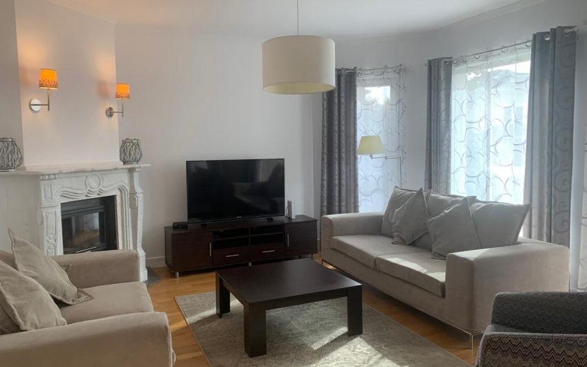 4 Bedroom villa for rent 3000 EUR