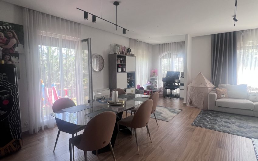 3 bedroom 2 storey villa near TEG 2600 EUR