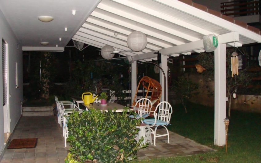 3 bedroom and studio villa with garden