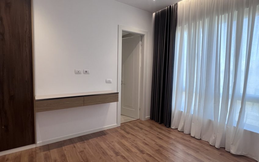 For RENT 3 bedroom, brand new appartment just by the park and Air Albania area