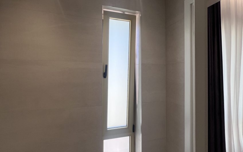 For RENT 3 bedroom, brand new appartment just by the park and Air Albania area
