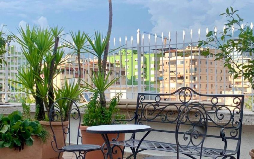 3 bedroom appartment for rent, classic and cozzy with a big veranda