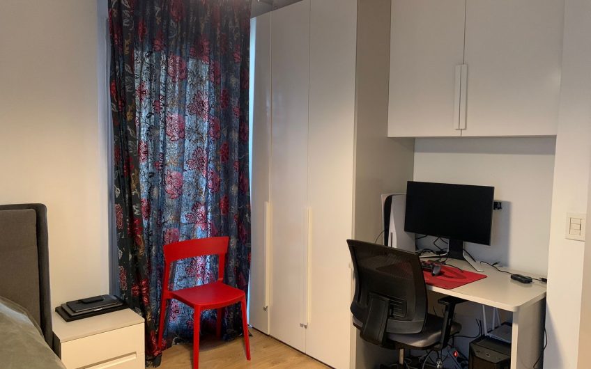 3 Bedroom apt for RENT, few steps from lake